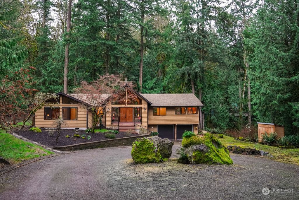 Photo of 12224 210th Place SE, Issaquah, WA 98027 (MLS # 2320010)