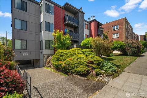 Photo of 613 4th Avenue W #103, Seattle, WA 98119 (MLS # 2537702)