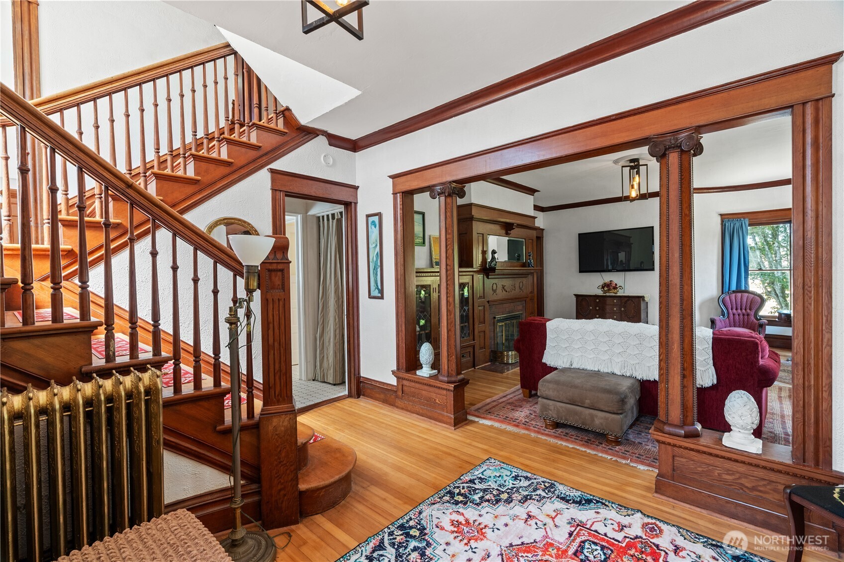 120 E 4th Street