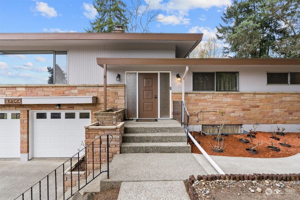 Photo of 19620 1st Place SW, Normandy Park, WA 98166 (MLS # 2211652)