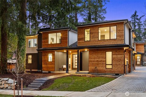 Photo of 10829 104th Avenue NE, Kirkland, WA 98033 (MLS # 2484147)