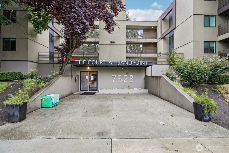 7323 Sand Point Way NE 106