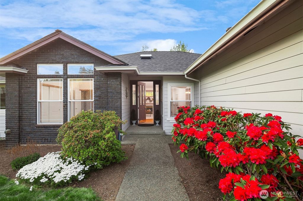 Photo of 118 140th Avenue SE, Lake Stevens, WA 98258 (MLS # 2364145)