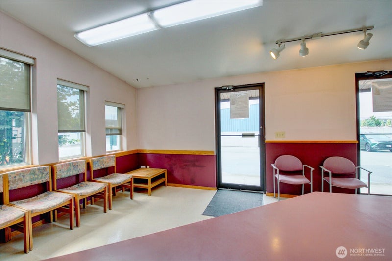 1105 Dale Lane