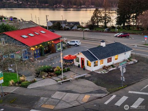 25960 Central Avenue NE Kingston WA 98346