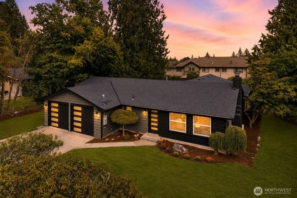 Photo of 16515 1st Ave SE AVE, Bothell, WA 98012 (MLS # 2572036)