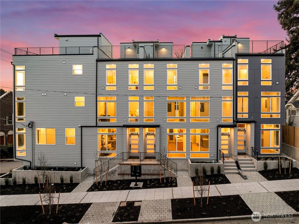 Photo of 724 N 36th Street, Seattle, WA 98103 (MLS # 2382146)
