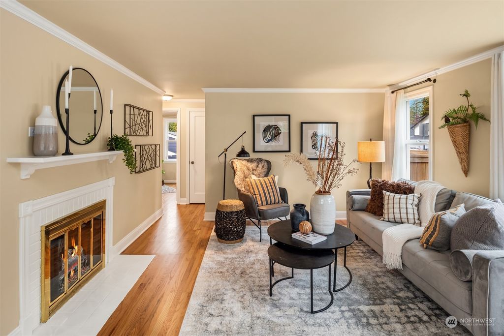 Photo of 11257 Evanston Avenue N, Seattle, WA 98133 (MLS # 2300374)