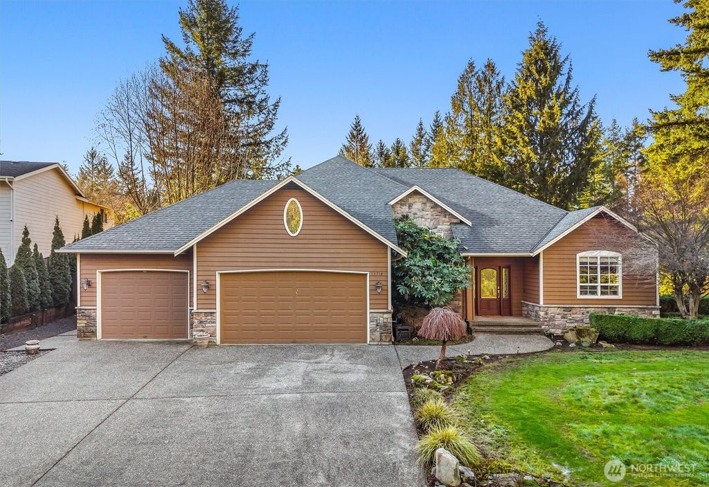 Photo of 13718 58th Street SE, Snohomish, WA 98290 (MLS # 2469011)
