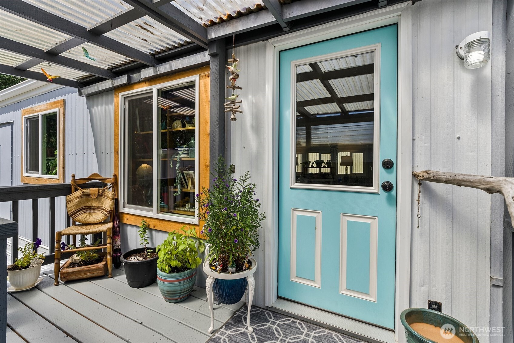 1050 Howard Street 9