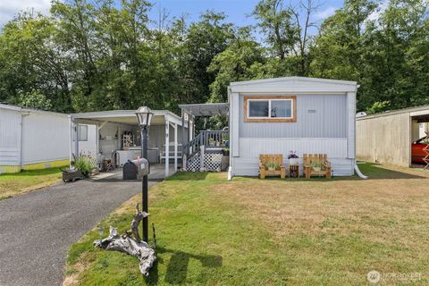 Photo of 1050 Howard Street #9, Raymond, WA 98577 (MLS # 2489458)