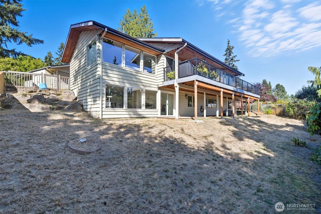 Photo of 12455 SE 26th Place, Bellevue, WA 98005 (MLS # 2435372)