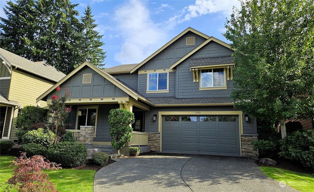 Photo of 13101 NE 84th Street, Kirkland, WA 98033 (MLS # 2280298)