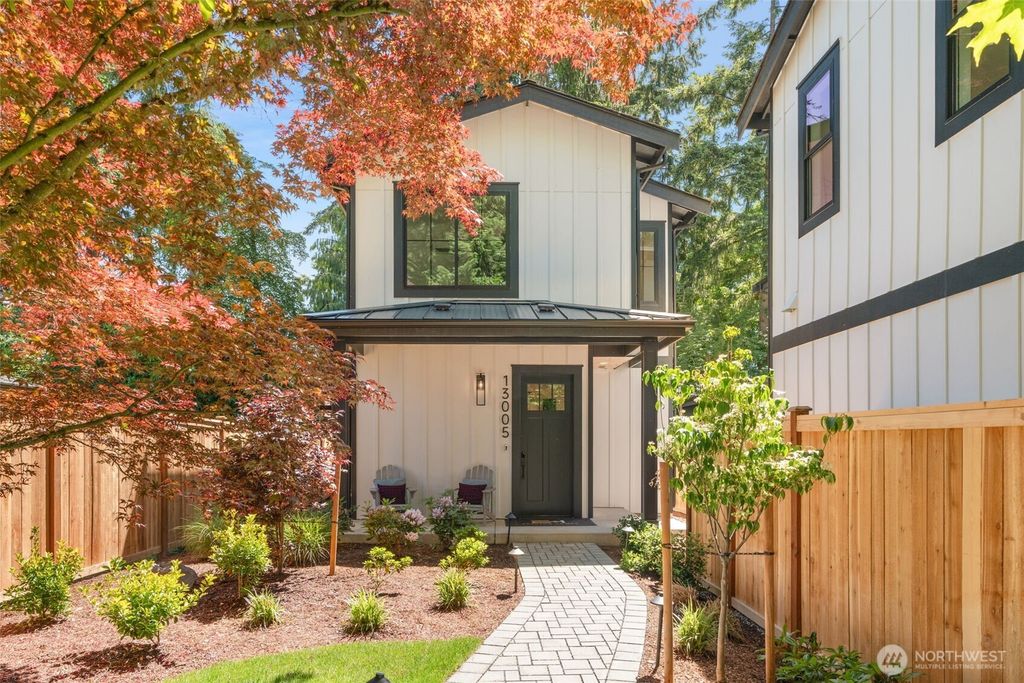 Photo of 13005 NE 88th Street, Kirkland, WA 98033 (MLS # 2391504)