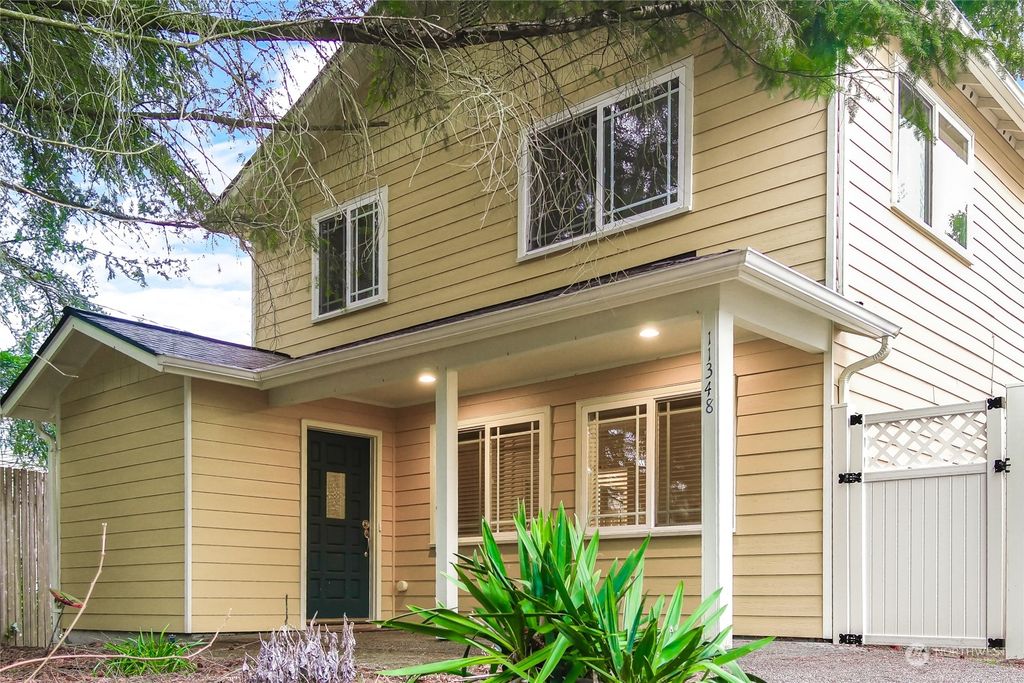 Photo of 11348 28th Avenue NE, Seattle, WA 98125 (MLS # 2210519)