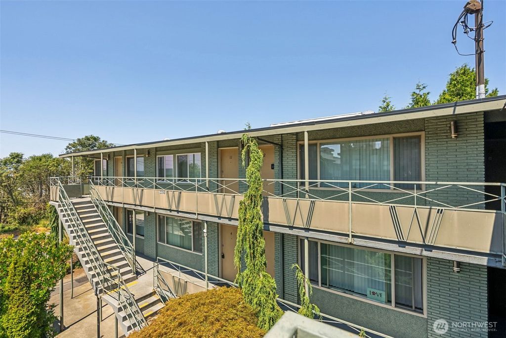 Photo of 2350 Beacon Avenue S, Seattle, WA 98144 (MLS # 2440960)