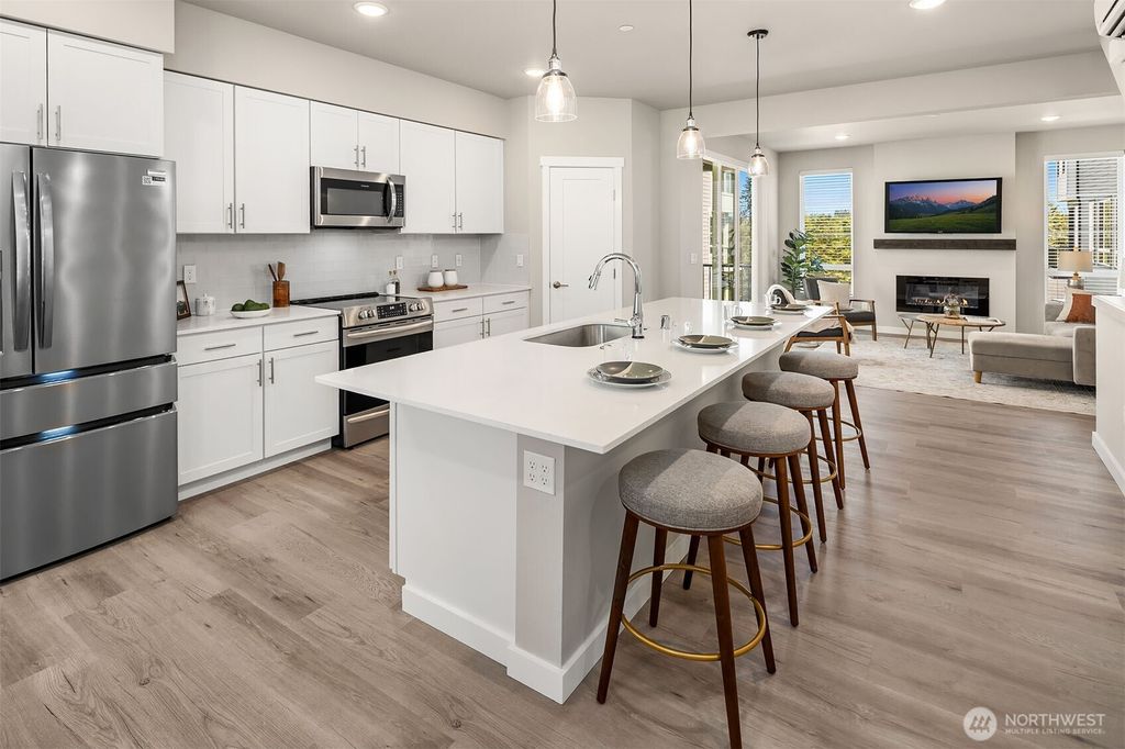 Photo of 18829 67th Drive NE #1, Kenmore, WA 98028 (MLS # 2522831)