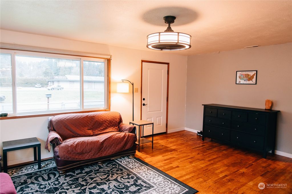 Photo of 307 Chicago Blvd Blvd S, Pacific, WA 98047 (MLS # 2190437)