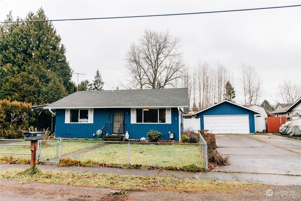 Photo of 307 Chicago Blvd Blvd S, Pacific, WA 98047 (MLS # 2190437)