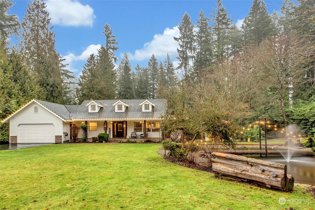 Photo of 17307 97th Drive SE, Snohomish, WA 98296 (MLS # 2028782)