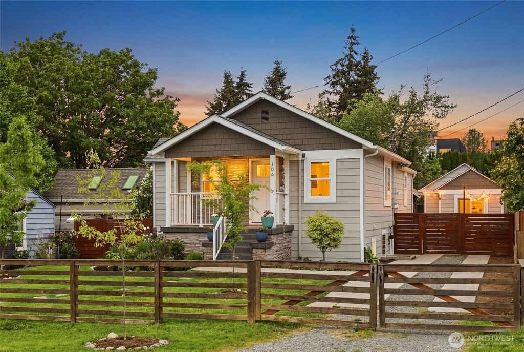 Photo of 106 N 100th Street, Seattle, WA 98133 (MLS # 2525691)
