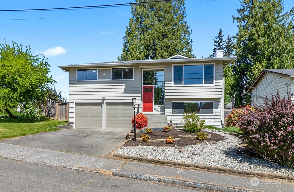Photo of 4707 238th Place SW, Mountlake Terrace, WA 98043 (MLS # 2238738)