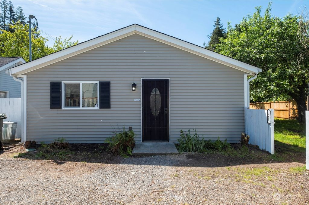 Photo of 765 5th Street, Sultan, WA 98294 (MLS # 2260378)