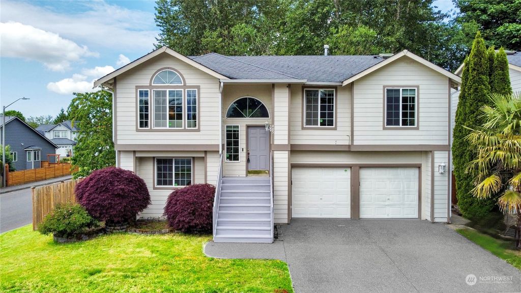 Photo of 485 Jericho Ave Ave NE, Renton, WA 98059 (MLS # 2243499)