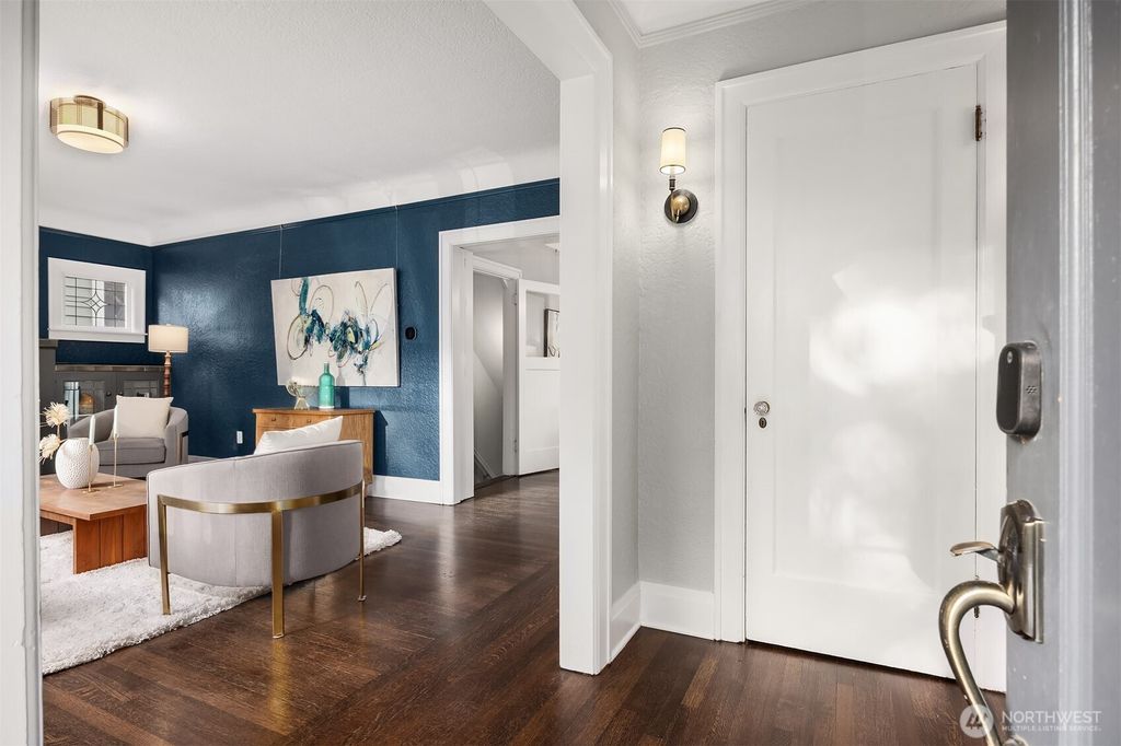 Photo of 826 34th Avenue, Seattle, WA 98122 (MLS # 2362175)