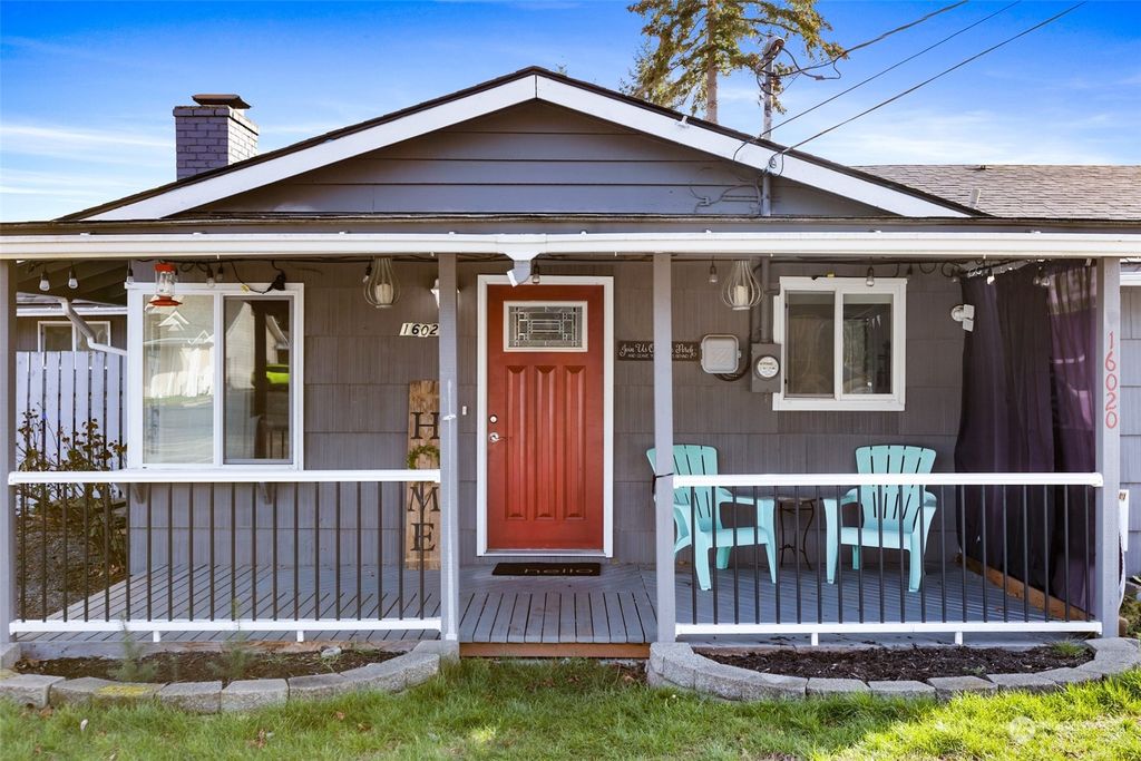 Photo of 16020 116th Avenue SE, Renton, WA 98058 (MLS # 2040916)