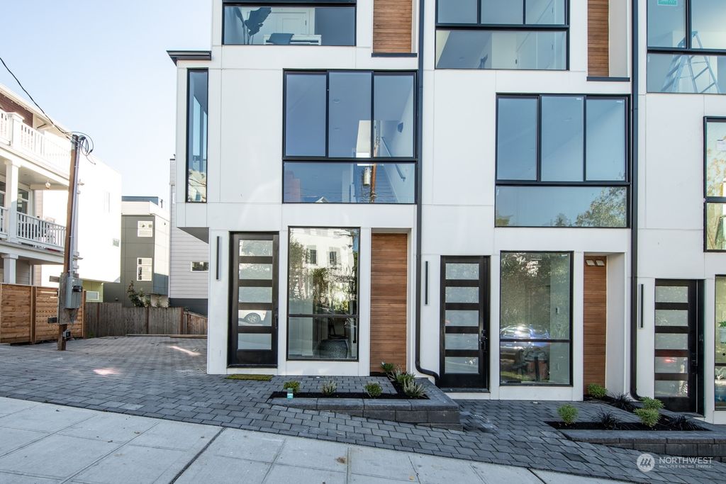 Photo of 1677 S Lane Street, Seattle, WA 98144 (MLS # 2200791)