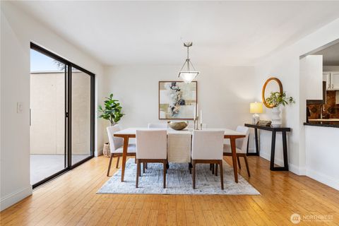 Photo of 1603 103rd Place NE #O5, Bellevue, WA 98004 (MLS # 2519613)