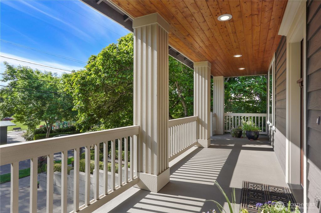 Photo of 4814 51st Avenue S, Seattle, WA 98118 (MLS # 2524932)