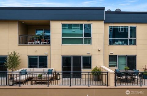 Photo of 321 10th Avenue S #610, Seattle, WA 98104 (MLS # 2546605)