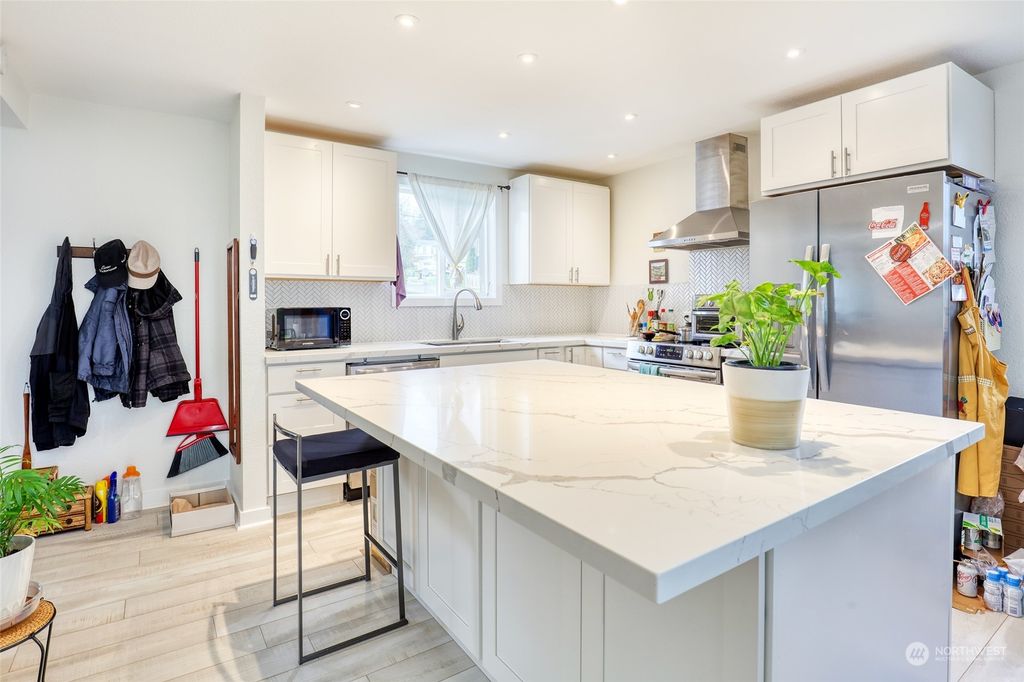 Photo of 1227 99th Avenue SE, Lake Stevens, WA 98258 (MLS # 2190752)