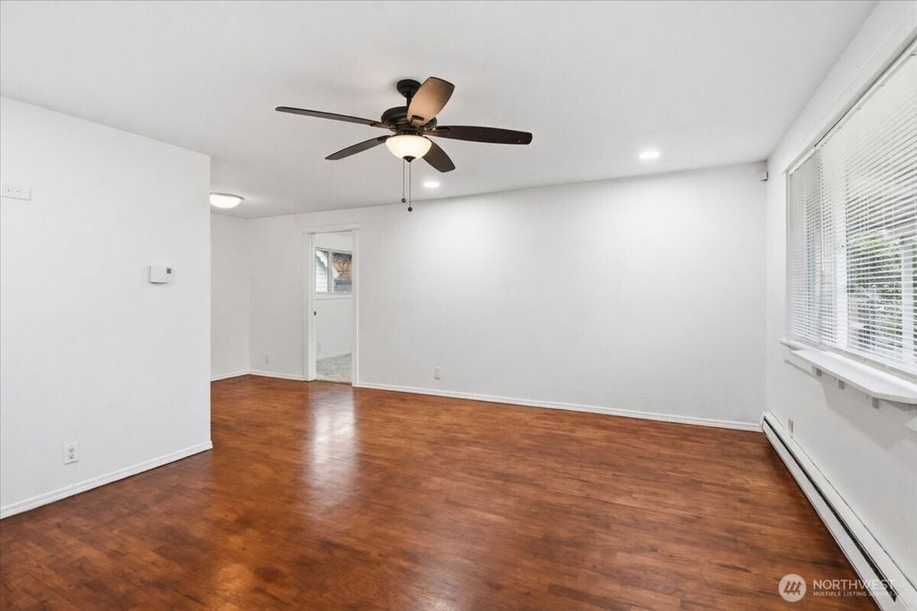 Photo of 4404 SE 3rd Place, Renton, WA 98059 (MLS # 2491929)