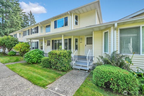 Photo of 32711 1st Place S #235, Federal Way, WA 98003 (MLS # 2582418)