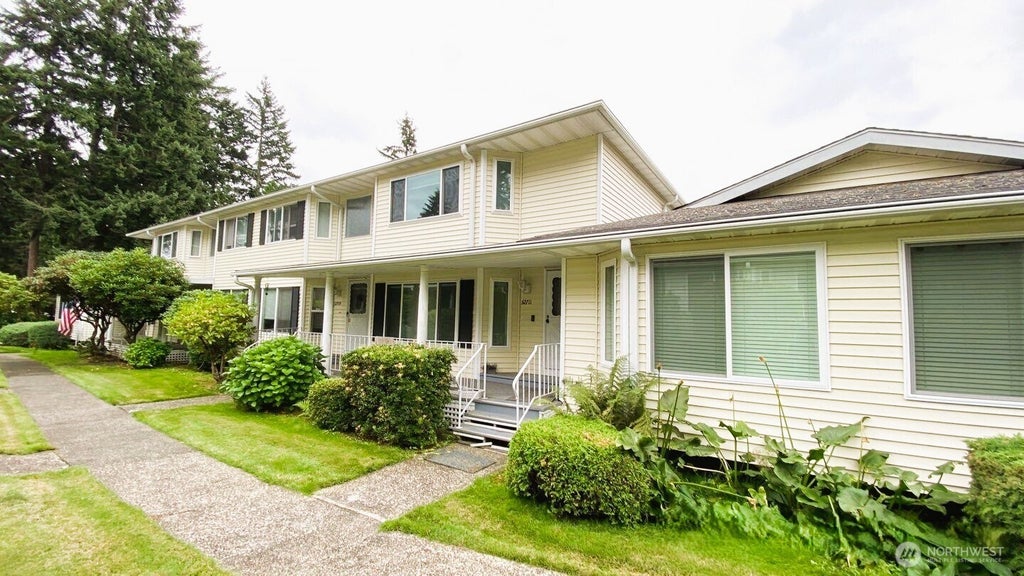 Photo of 32711 1st Place S #235, Federal Way, WA 98003 (MLS # 2582418)