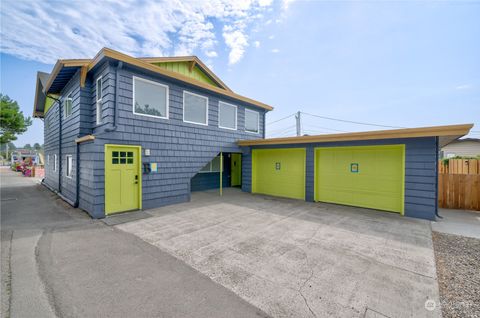 Photo of 109 6th Street SW, Long Beach, WA 98631 (MLS # 2155782)