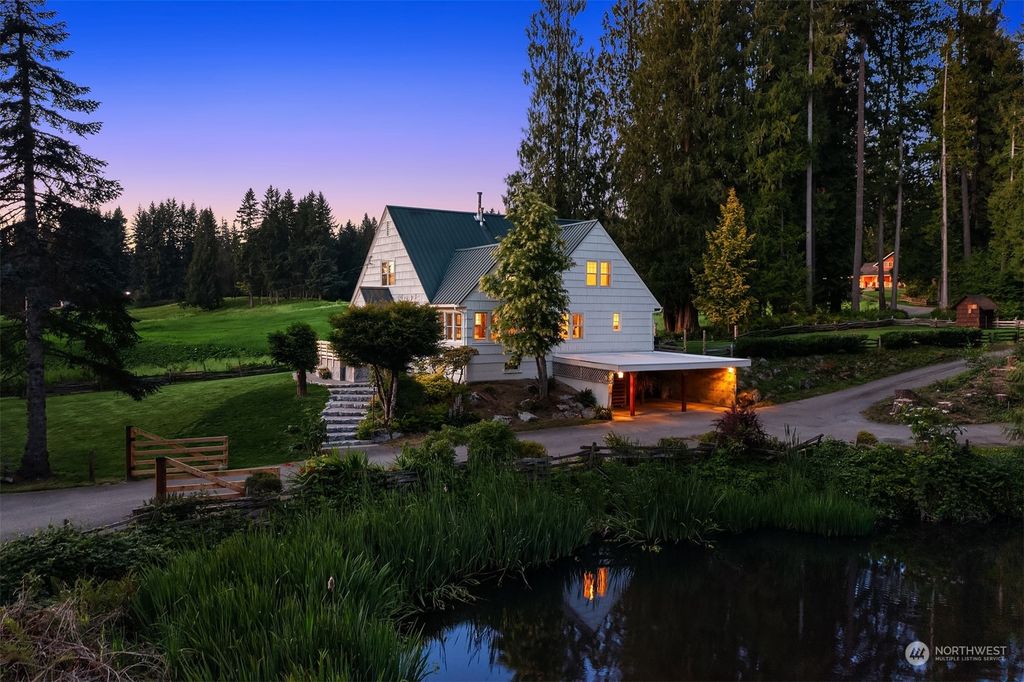 Photo of 7715 Robe Menzel Road, Granite Falls, WA 98252 (MLS # 2185891)