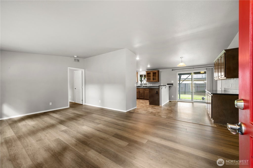 Photo of 405 415th Avenue SE, Gold Bar, WA 98251 (MLS # 2569257)