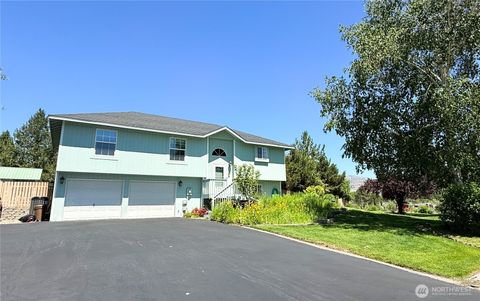 Photo of 16 river overlook Street, Omak, WA 98841 (MLS # 2393714)
