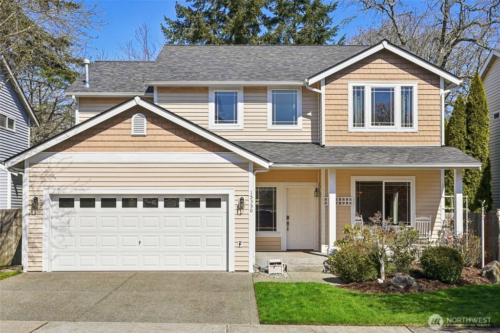 Photo of 15350 104th Way SE, Yelm, WA 98597 (MLS # 2494911)