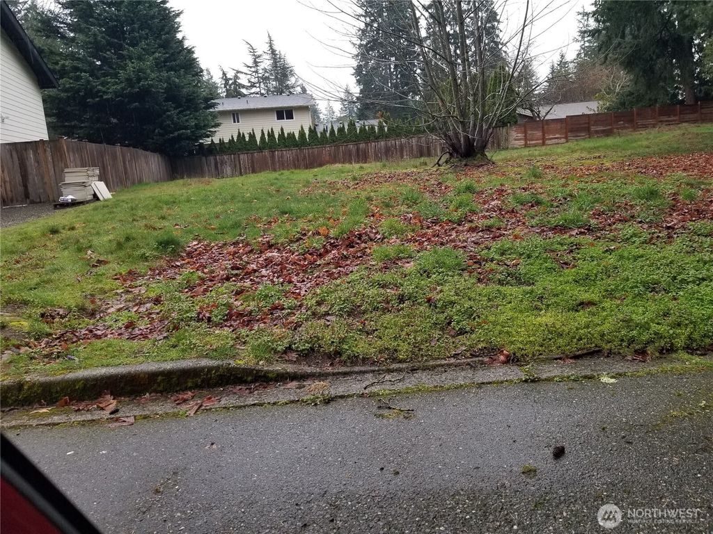 Photo of 13849 71st Place NE, Kirkland, WA 98034 (MLS # 2494108)