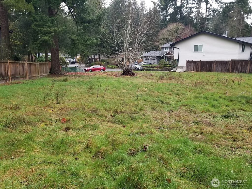 Photo of 13849 71st Place NE, Kirkland, WA 98034 (MLS # 2494108)
