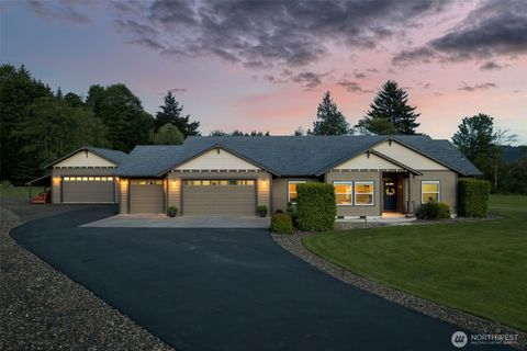 Photo of 153 Glenhaven Drive, Woodland, WA 98674 (MLS # 2522093)