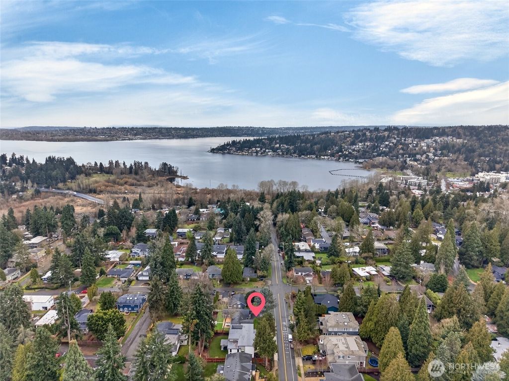 Photo of 10411 NE 112th Street, Kirkland, WA 98033 (MLS # 2482252)