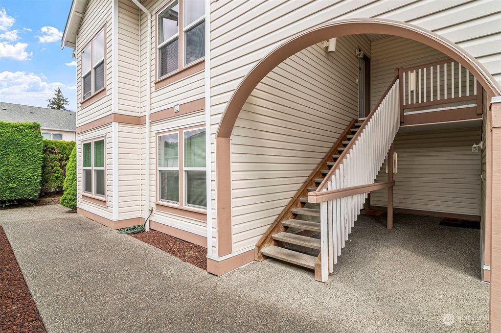 Photo of 4827 67th Street NE #B202, Marysville, WA 98270 (MLS # 2244877)