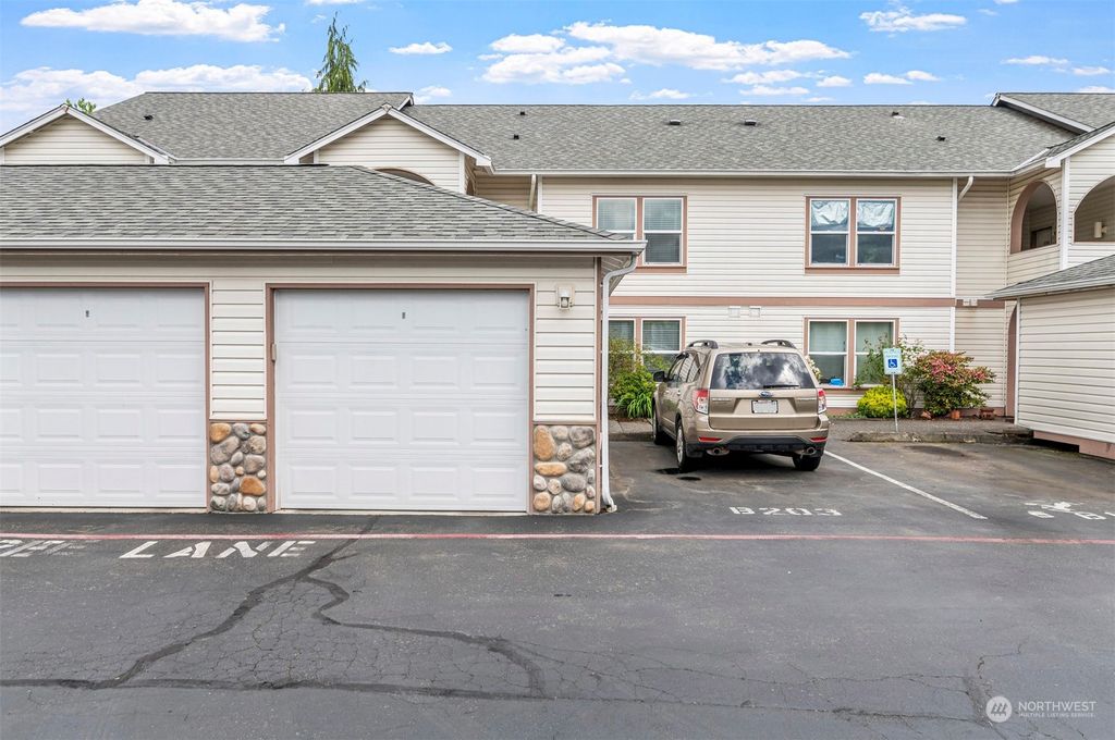 Photo of 4827 67th Street NE #B202, Marysville, WA 98270 (MLS # 2244877)