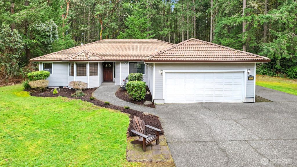 Photo of 3421 24th Avenue Ct NW, Gig Harbor, WA 98335 (MLS # 2472446)